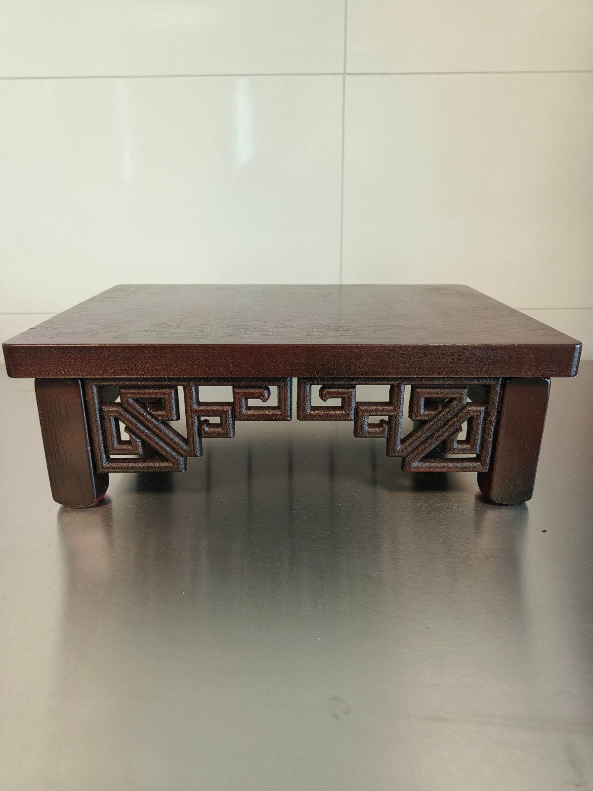belle table de présentation pour bonsaï frises sculptées, Enlèvement