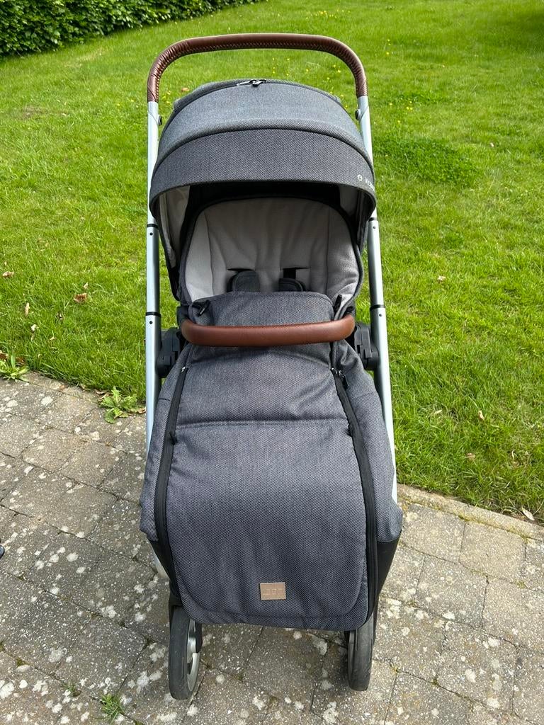 Mutsy icon vision kinderwagen + reiswieg + voetenzak, Kinderen en Baby's, Buggy's, Zo goed als nieuw, Voetenzak, Ophalen