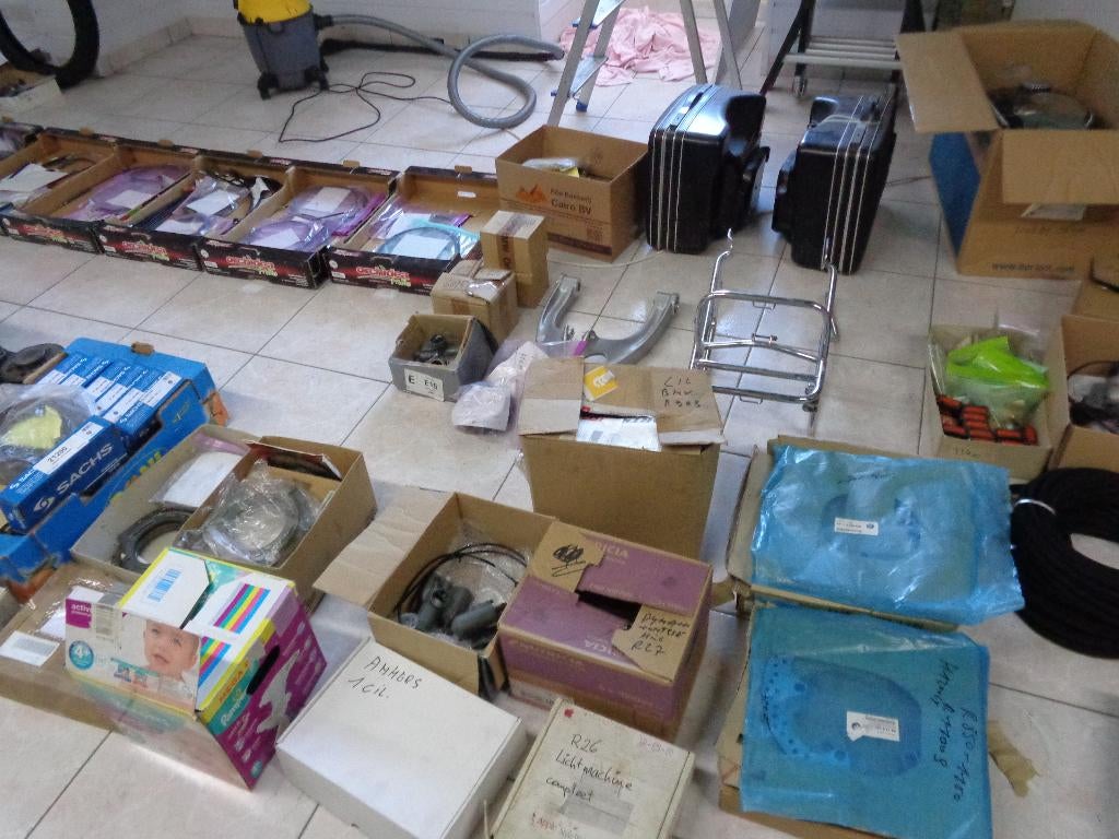 BMW onderdelen ALLES MOET WEG, Motos, Enlèvement ou Envoi, Oldlima, Oldlima@telenet.be, Oldlima@telenet.be