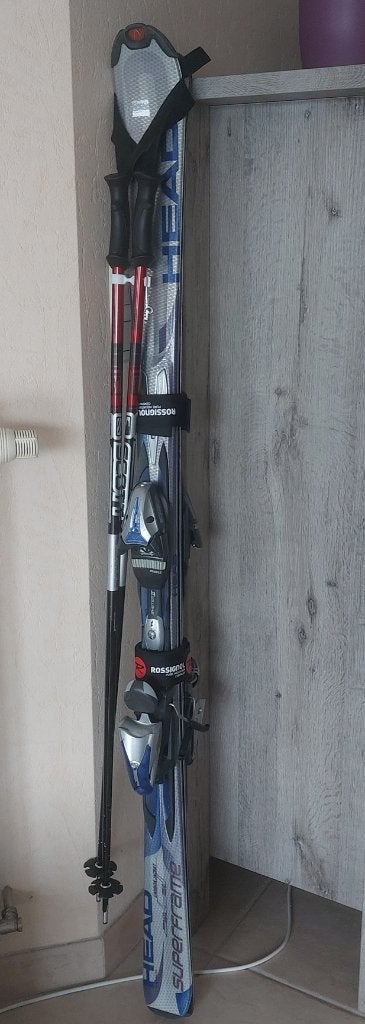 PACK SKIS FEMME HEAD + FIXATIONS + BÂTONS, 160 à 180 cm, Carving, Skis, Enlèvement