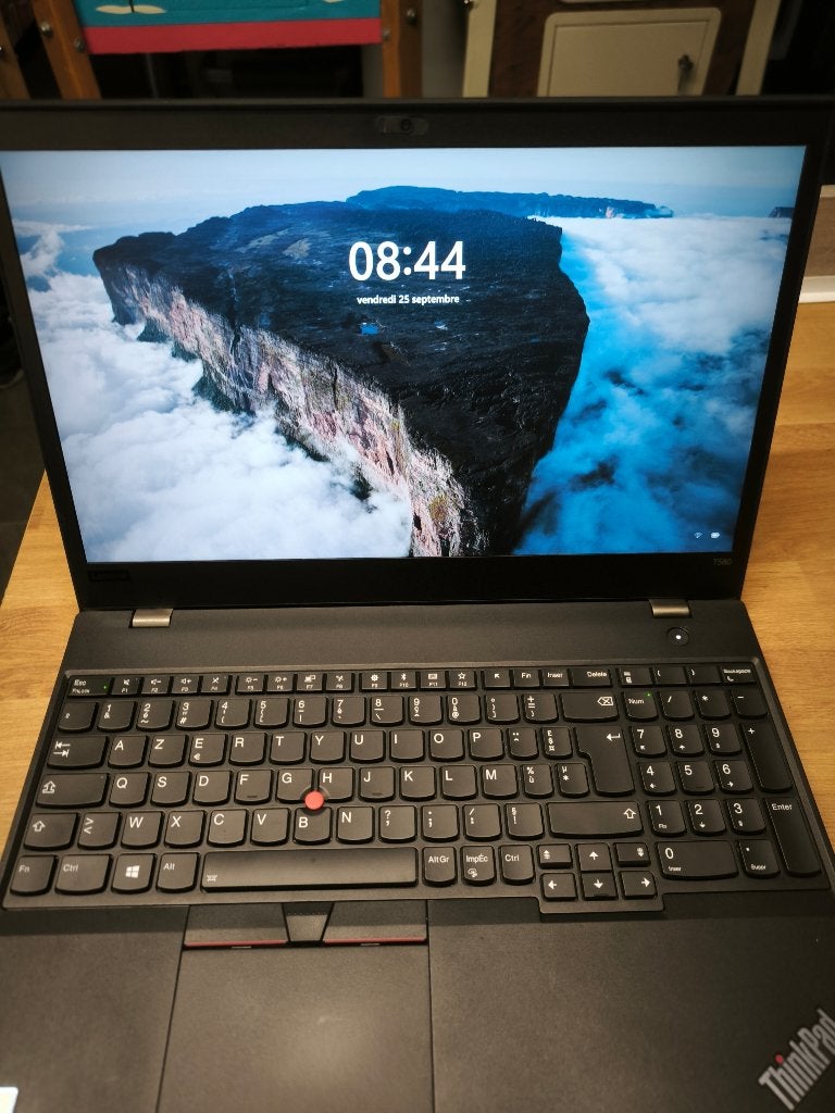LENOVO THINKPAD T580 avec station d'accueil comme neuf, Informatique & Logiciels, 256 GB, Enlèvement ou Envoi, Moins de 2 Ghz