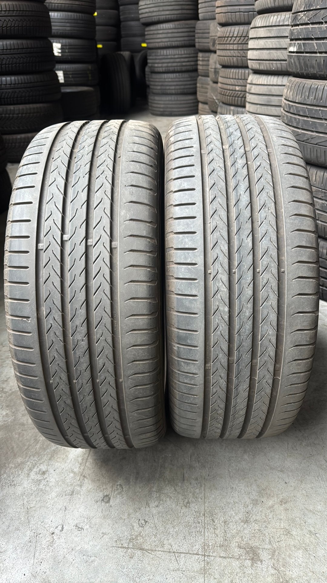 2255518 225/55/18 225/55R18 zomerbanden merk Continental, Ophalen