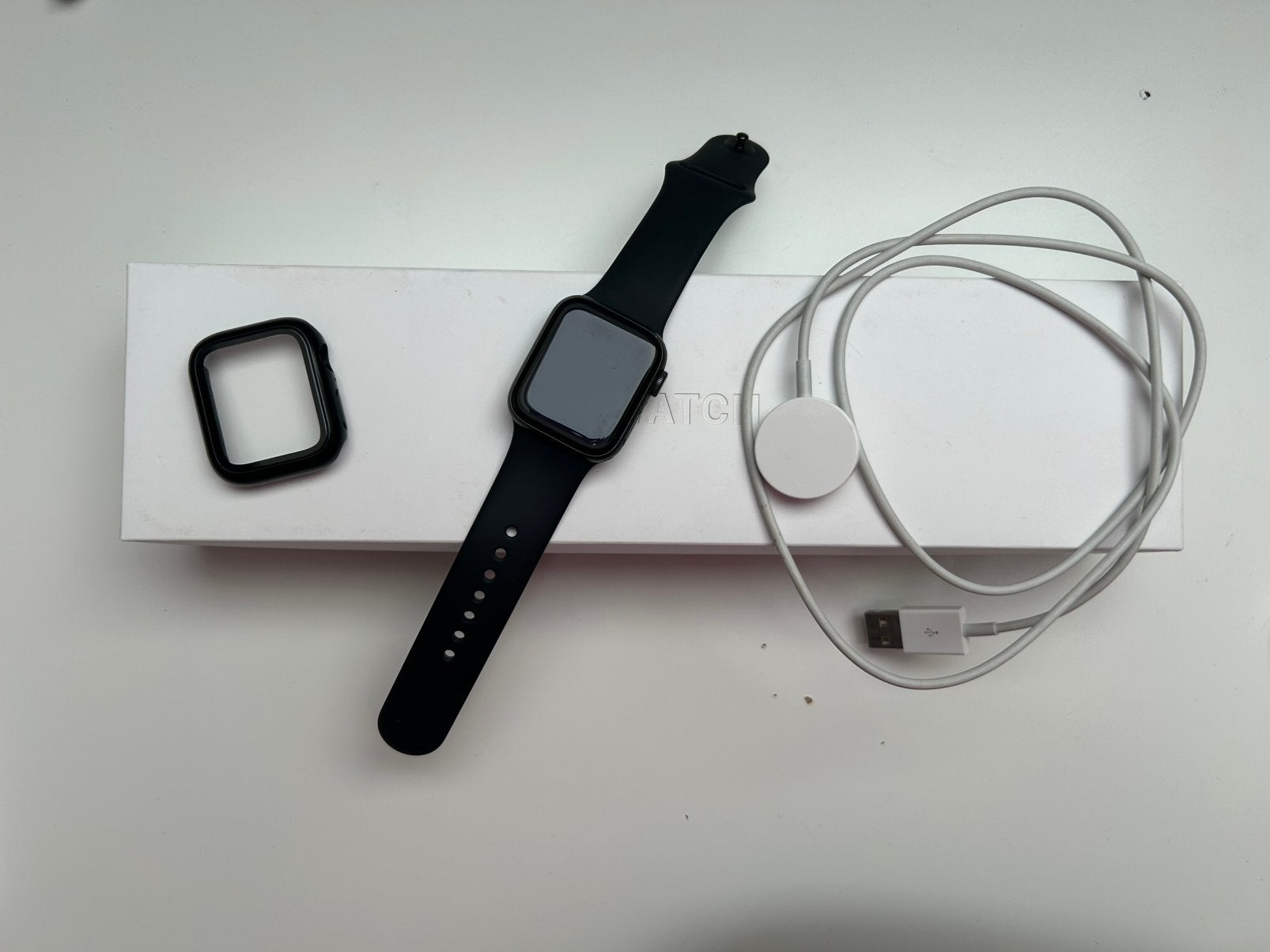 Apple watch serie 5 couleur noire, IOS, Comme neuf, Enlèvement, GPS