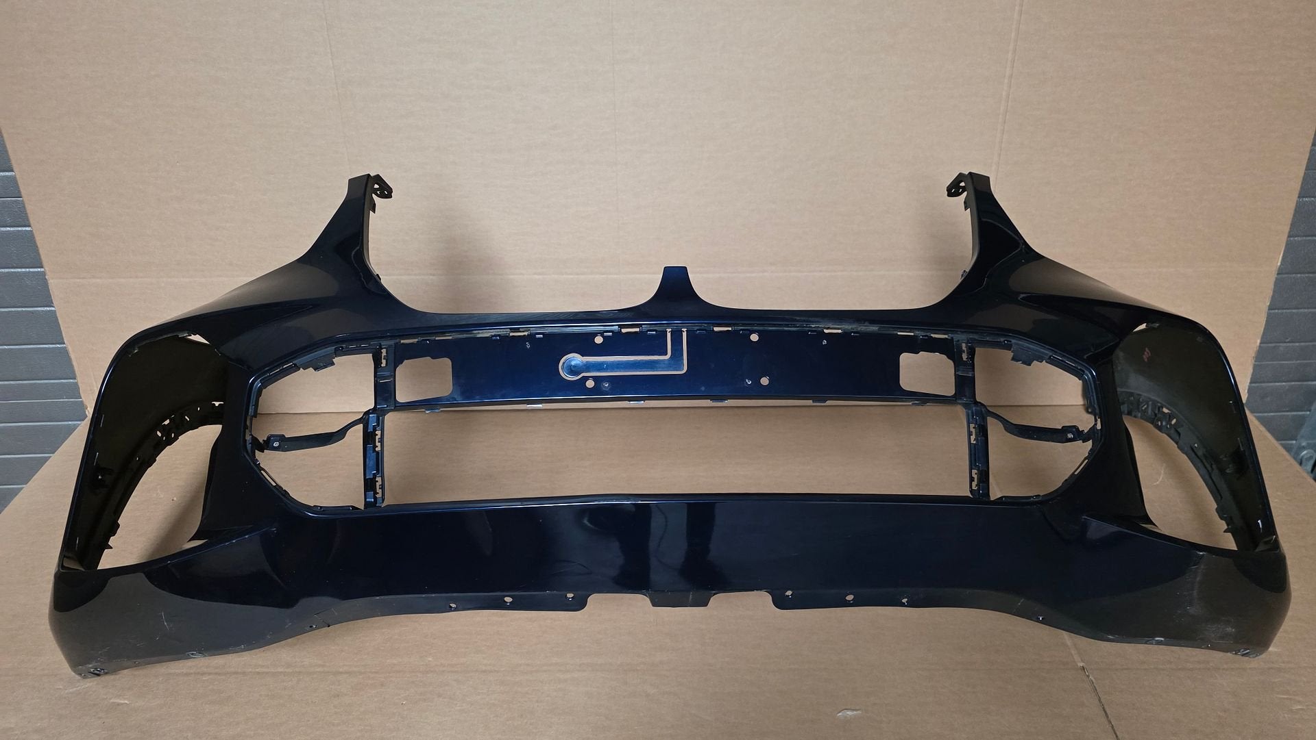 Voorbumper BMW X5 G05 M PAKKET 6xPDC ORGINEEL BUMPER bj.2018, Gebruikt, -, Voor, Ophalen of Verzenden