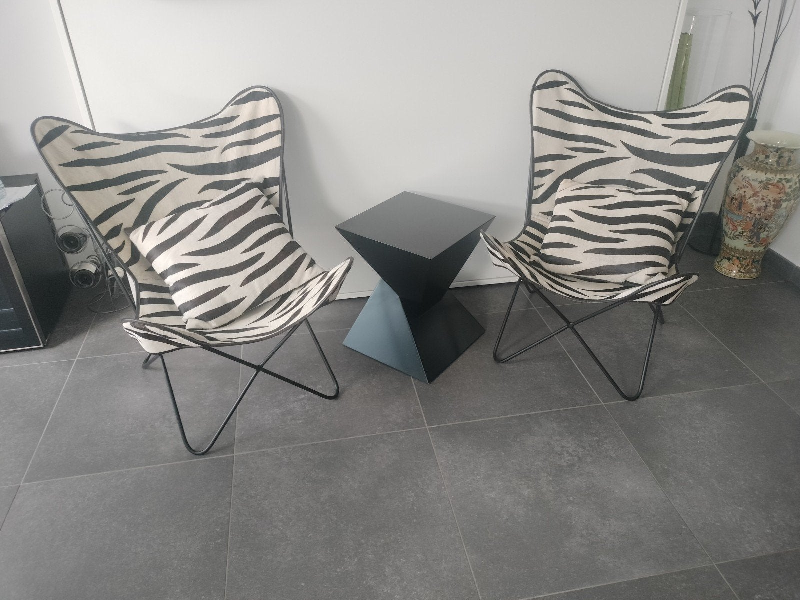 NIEUWE ZEBRA FAUTEUIL VAN KOEIENHUID 495€ TEL 0497571360, Huis en Inrichting, Zetels | Zetels, Ophalen, Minder dan 75 cm, Leer