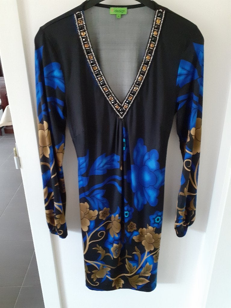 K-DESIGN Zwarte jurk met print & steentjes Mt: S Prijs: € 7, Kleding | Dames, Jurken, K-design, Zwart, Ophalen of Verzenden, Zo goed als nieuw