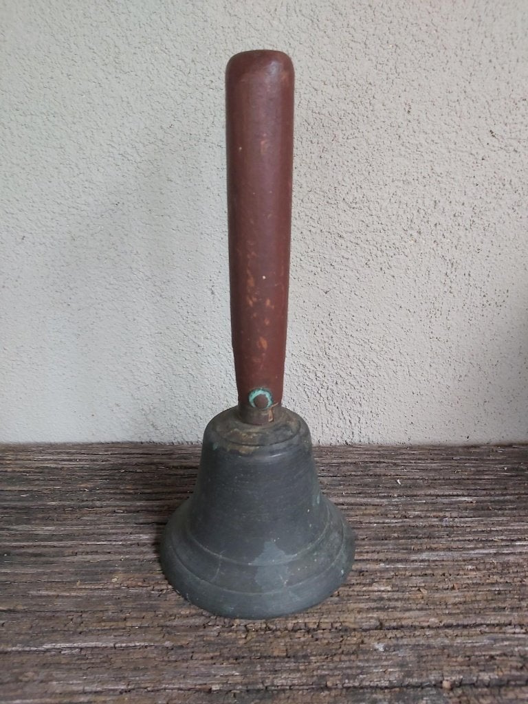 Decoratieve oude zware schoolbel / bel, Antiek en Kunst, Ophalen of Verzenden, Koper