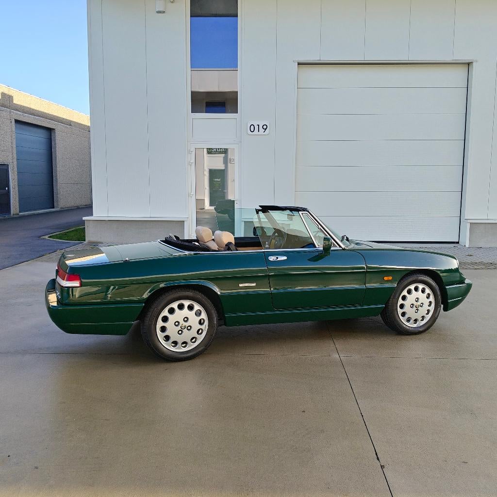 Alfa Romeo Spider - 1991, Auto's, Alfa Romeo, Achterwielaandrijving, Beige, 4 cilinders, Cabriolet