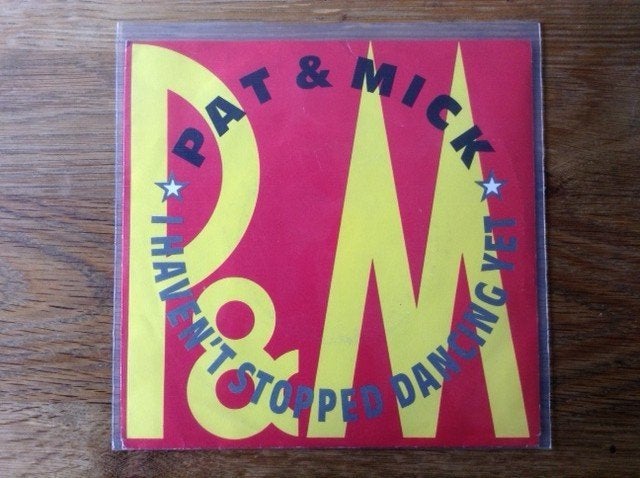 single pat & mick, 7 inch, Ophalen of Verzenden, Pop, Beschermende buitenhoes