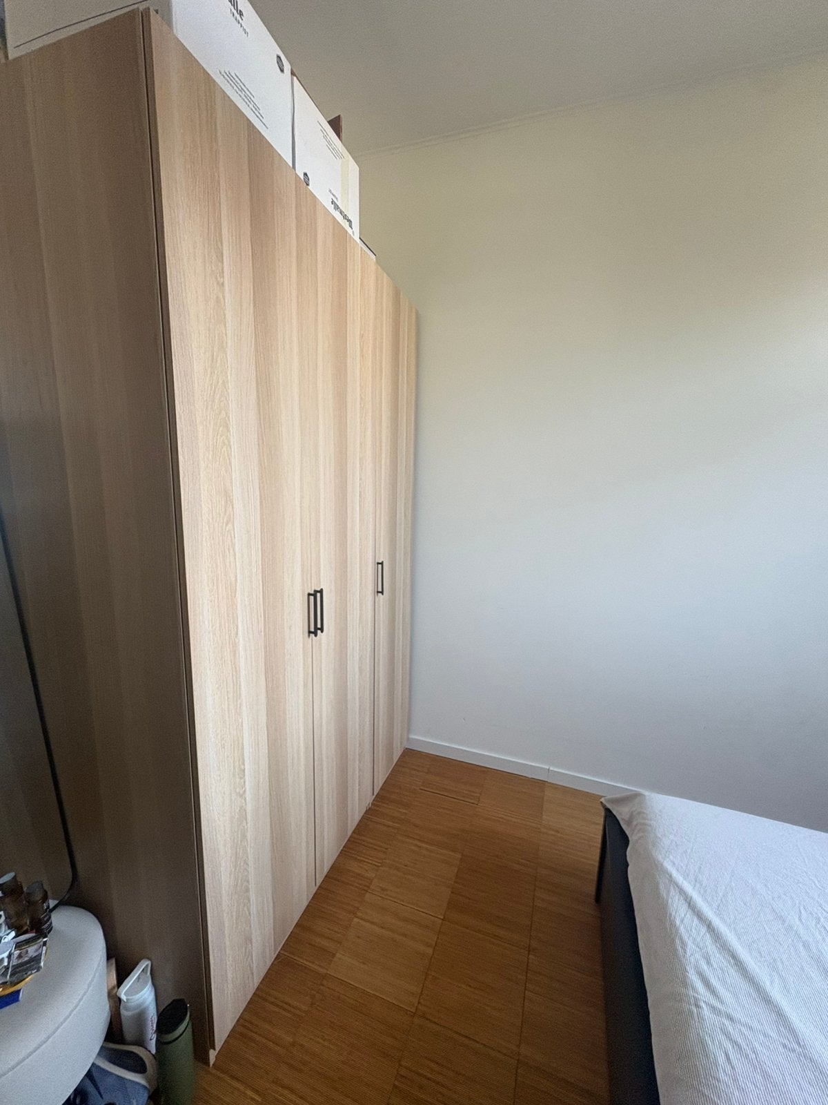 Kleerkast bruin/beige, Huis en Inrichting, Ophalen, 150 tot 200 cm, Met klep(pen), Zo goed als nieuw