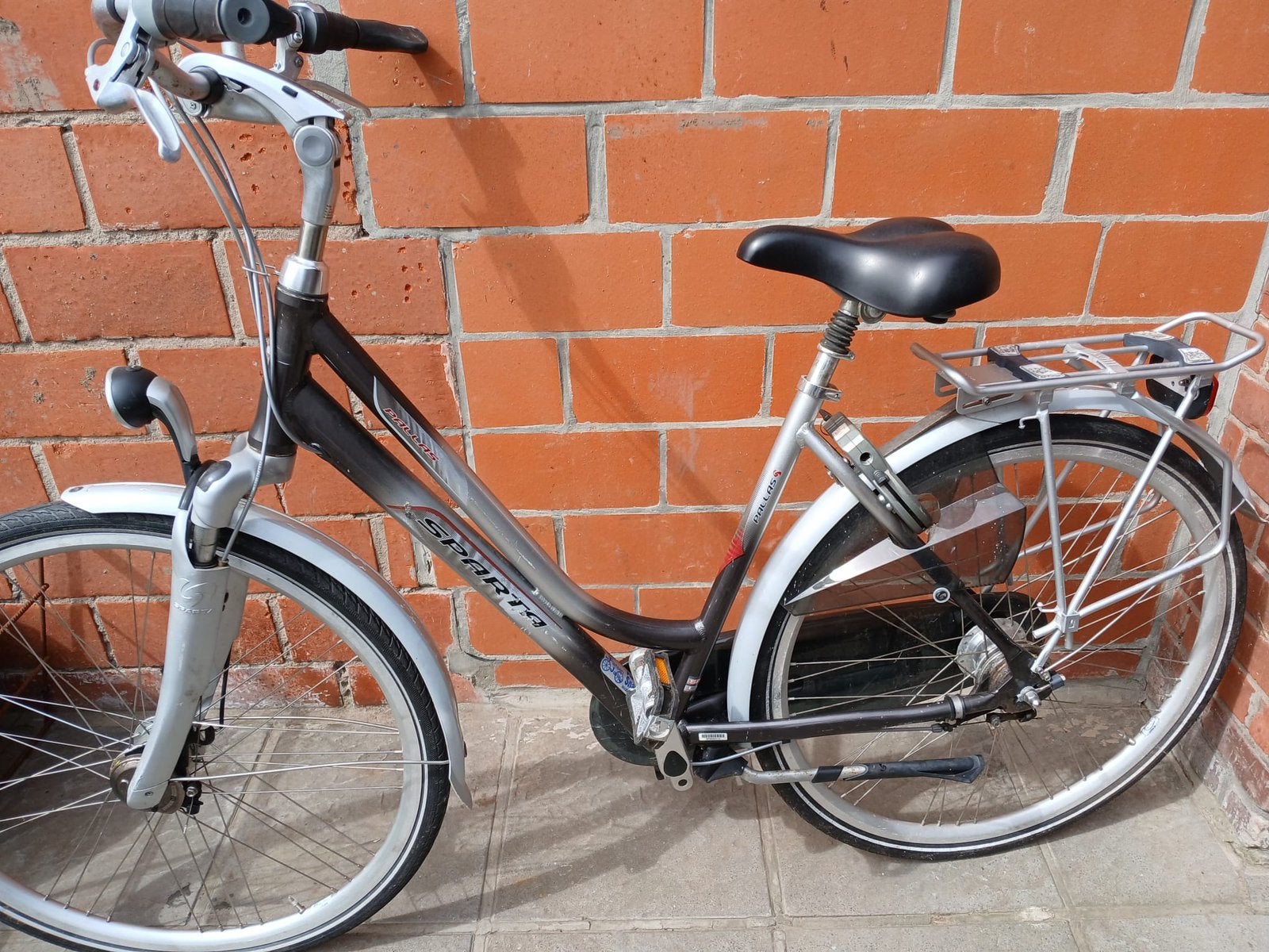 Damesfiets 28 inch, Fietsen en Brommers, Ophalen, Zo goed als nieuw, 28 inch
