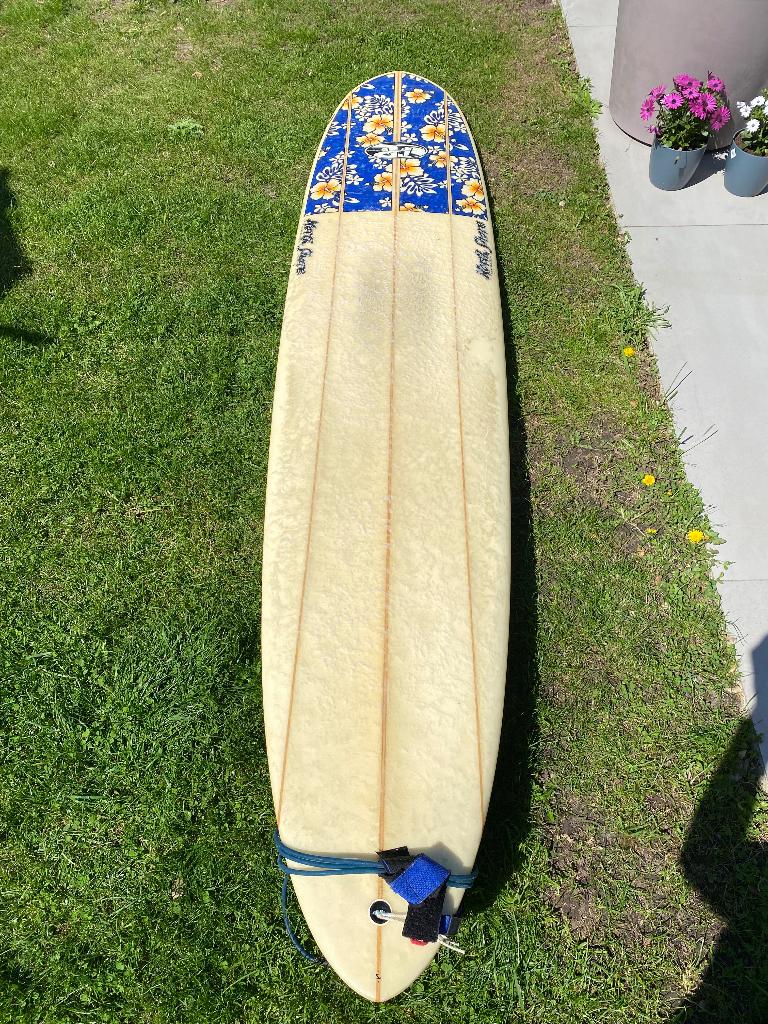 Longboard 9' North Shore, Sports nautiques & Bateaux, Planche à voile sur vague, Enlèvement, Utilisé, Longboard, Avec ailerons