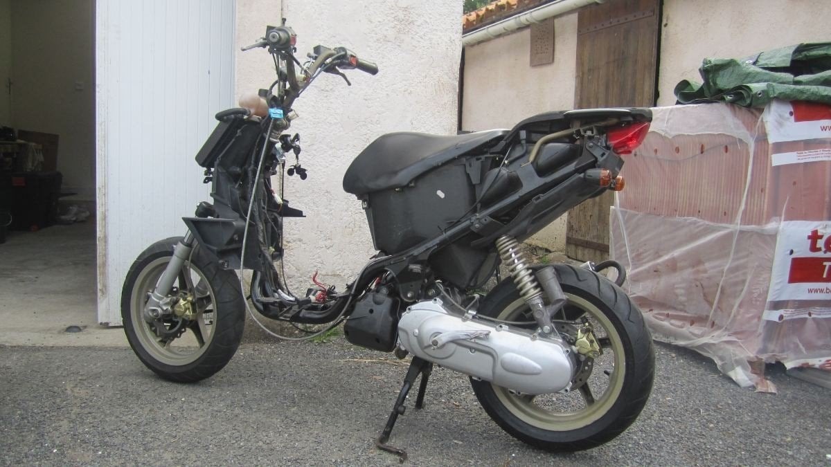 Yamaha aerox ou mbk nitro, Vélos & Vélomoteurs, Scooters | Yamaha, Enlèvement, Aerox