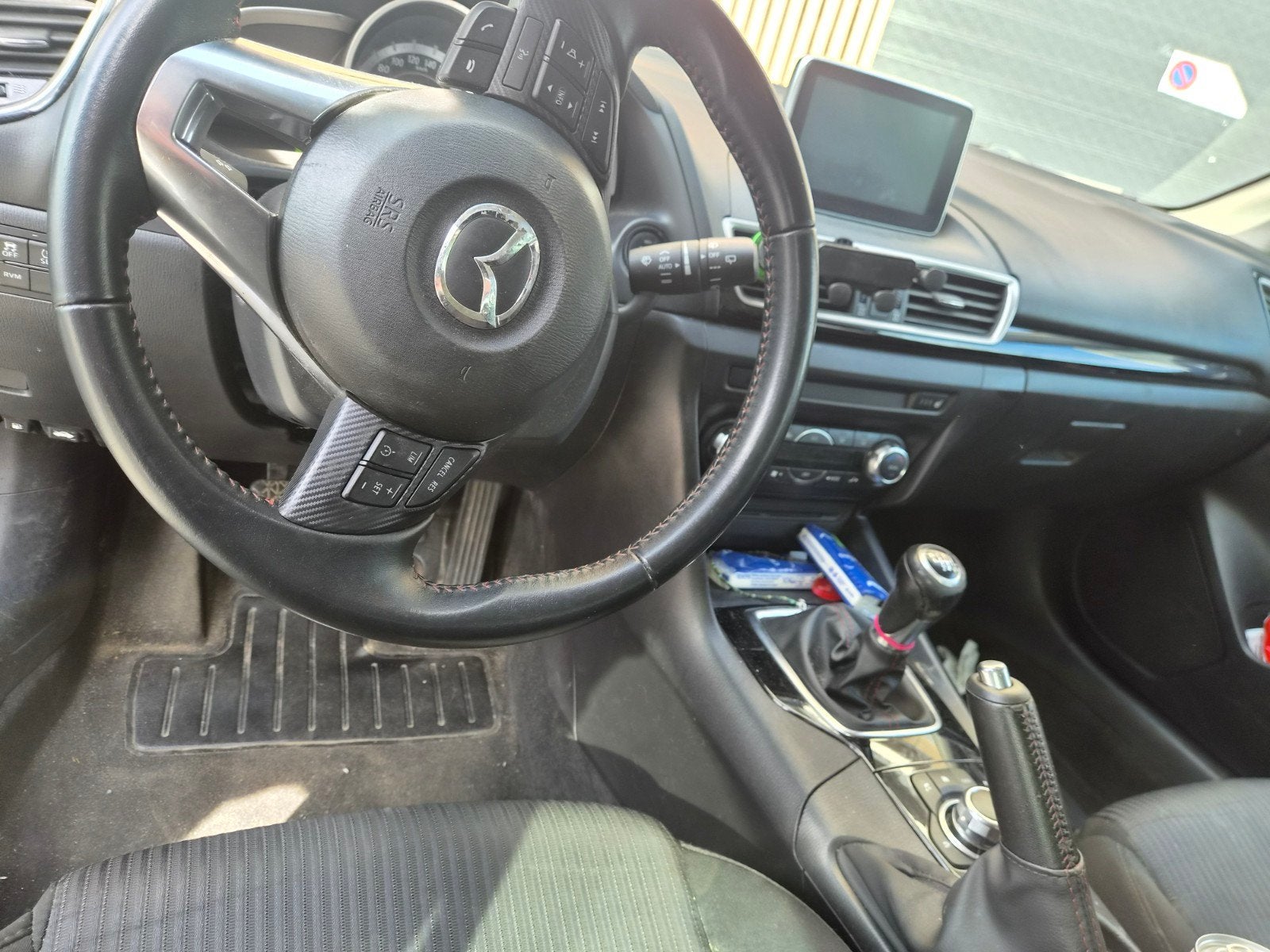 mazda 3 2016 bm, Auto's, Voorwielaandrijving, Euro 5, Stof, Zwart