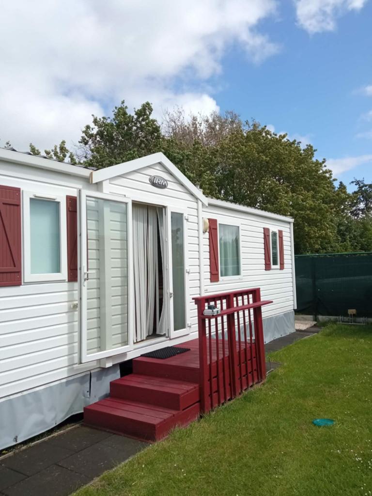 Stacaravan in de Haan, perfekte staat, Caravans en Kamperen, Stacaravans, Ophalen