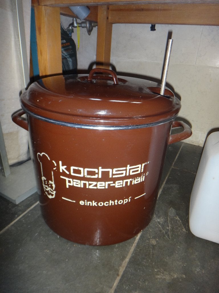 T.K. kaasmakerij, pers, mallen, ketel enz. ( compleet), Ophalen, Gebruikt