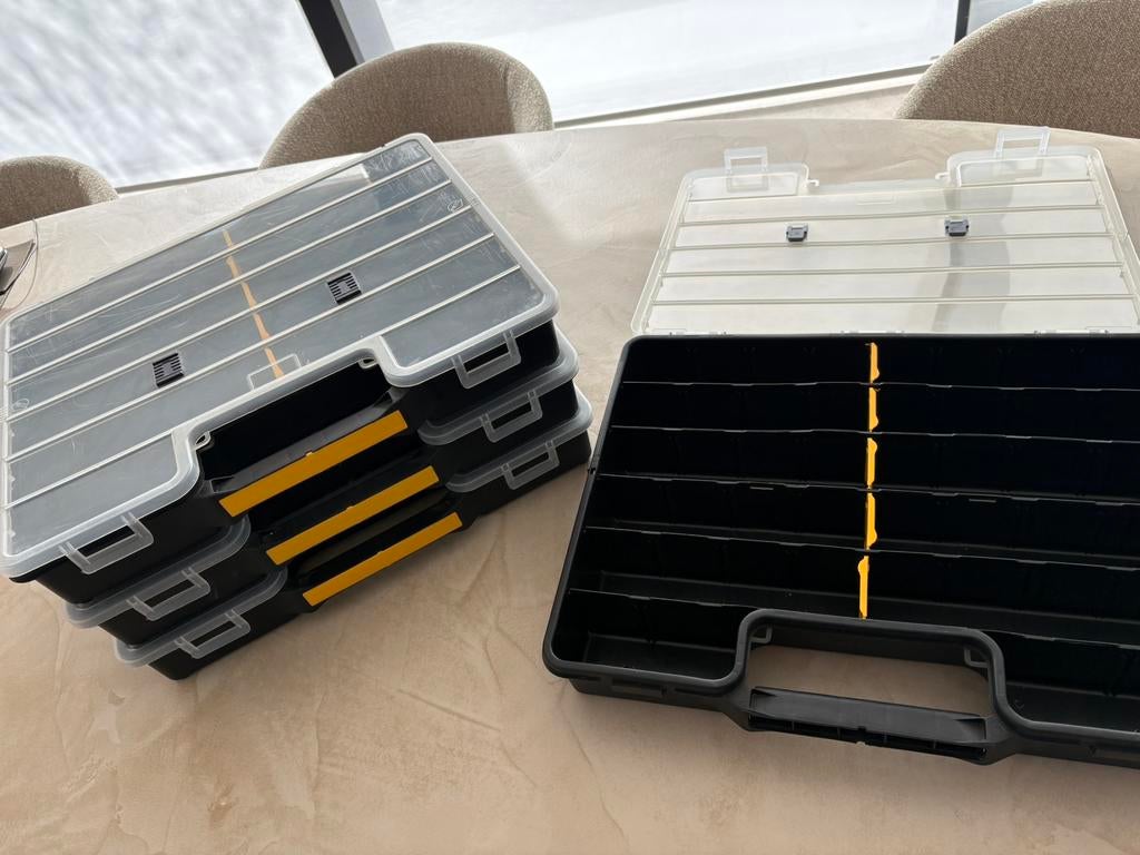 4 Opbergboxen plastic, Ophalen, Zo goed als nieuw
