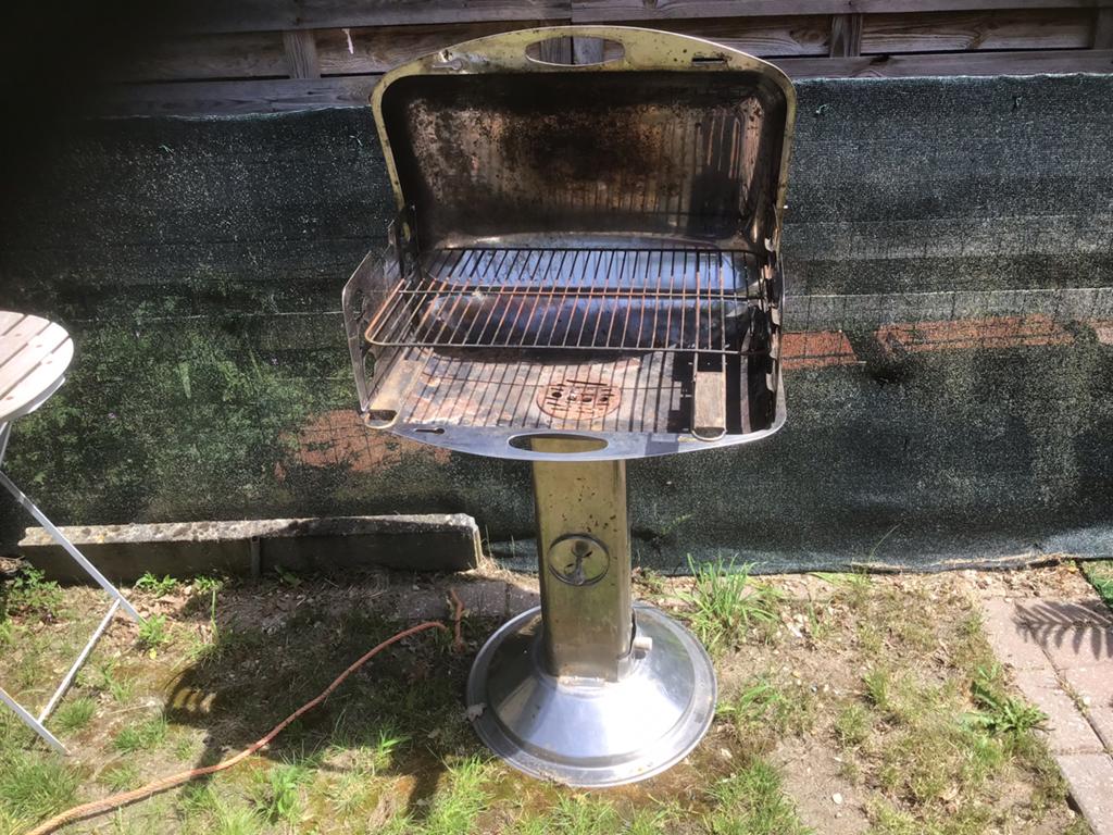 Barbecue charbon, Enlèvement, Utilisé