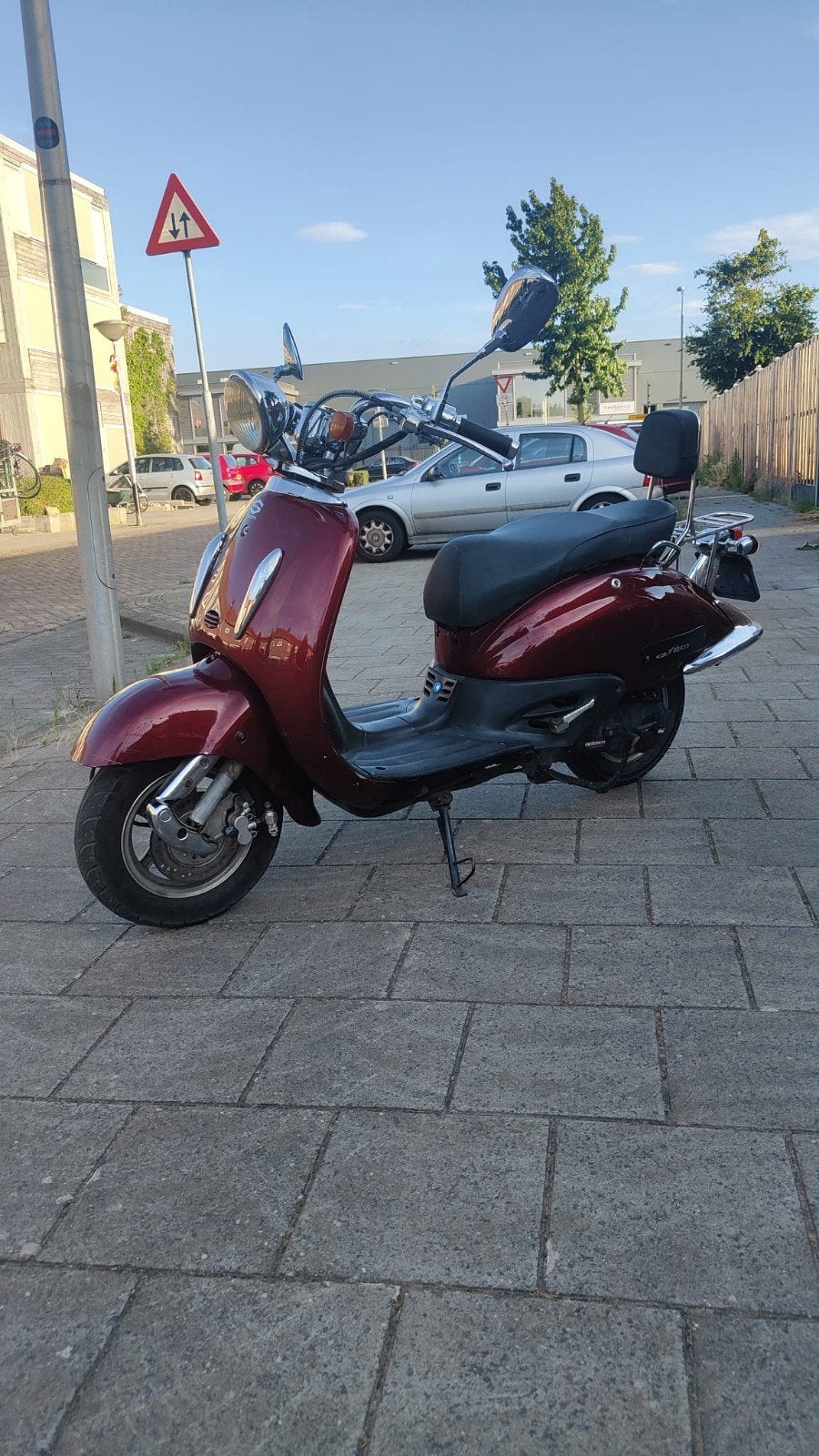 Forsti Retro Scooter – Zeer nette staat – Keyless start met, Fietsen en Brommers, Brommers | Overige merken, Ophalen of Verzenden