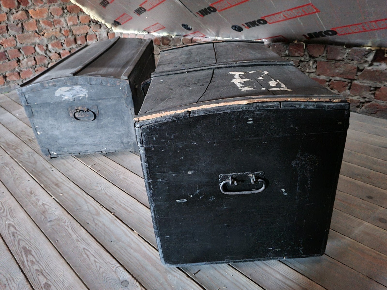 VALISE ANCIENNE, Enlèvement