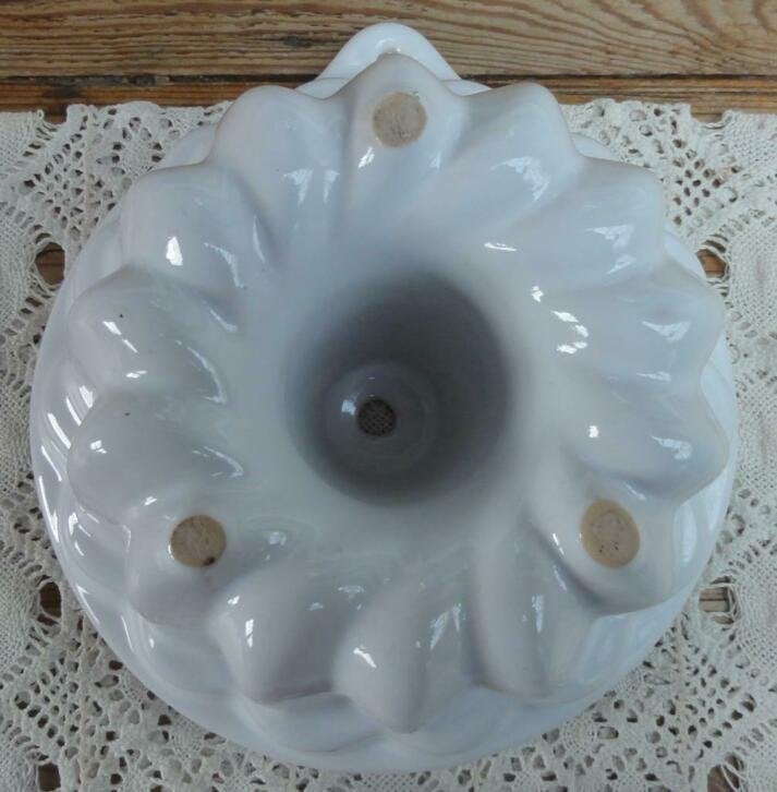 Vintage witte aardewerk puddingvorm , West Germany, 951-17, Antiek en Kunst, Ophalen of Verzenden