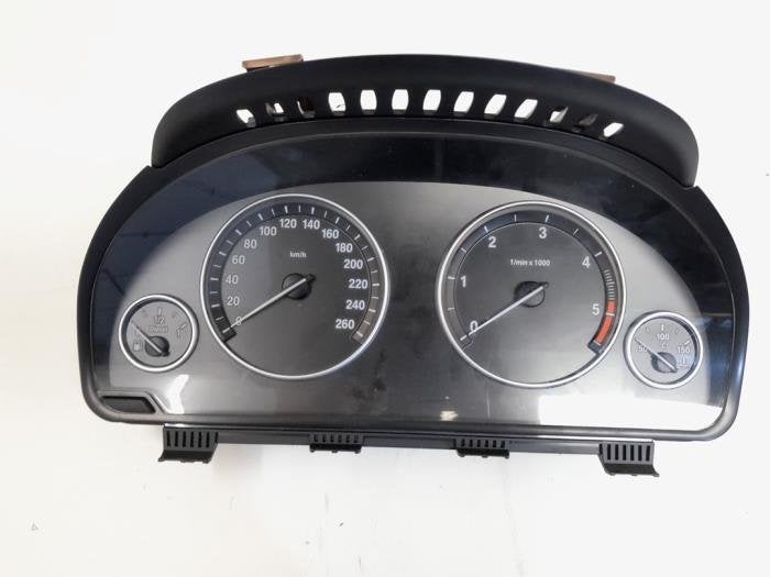 Compteur kilométrique KM d'un BMW 5-Serie, -, 3 mois de garantie, Utilisé, -