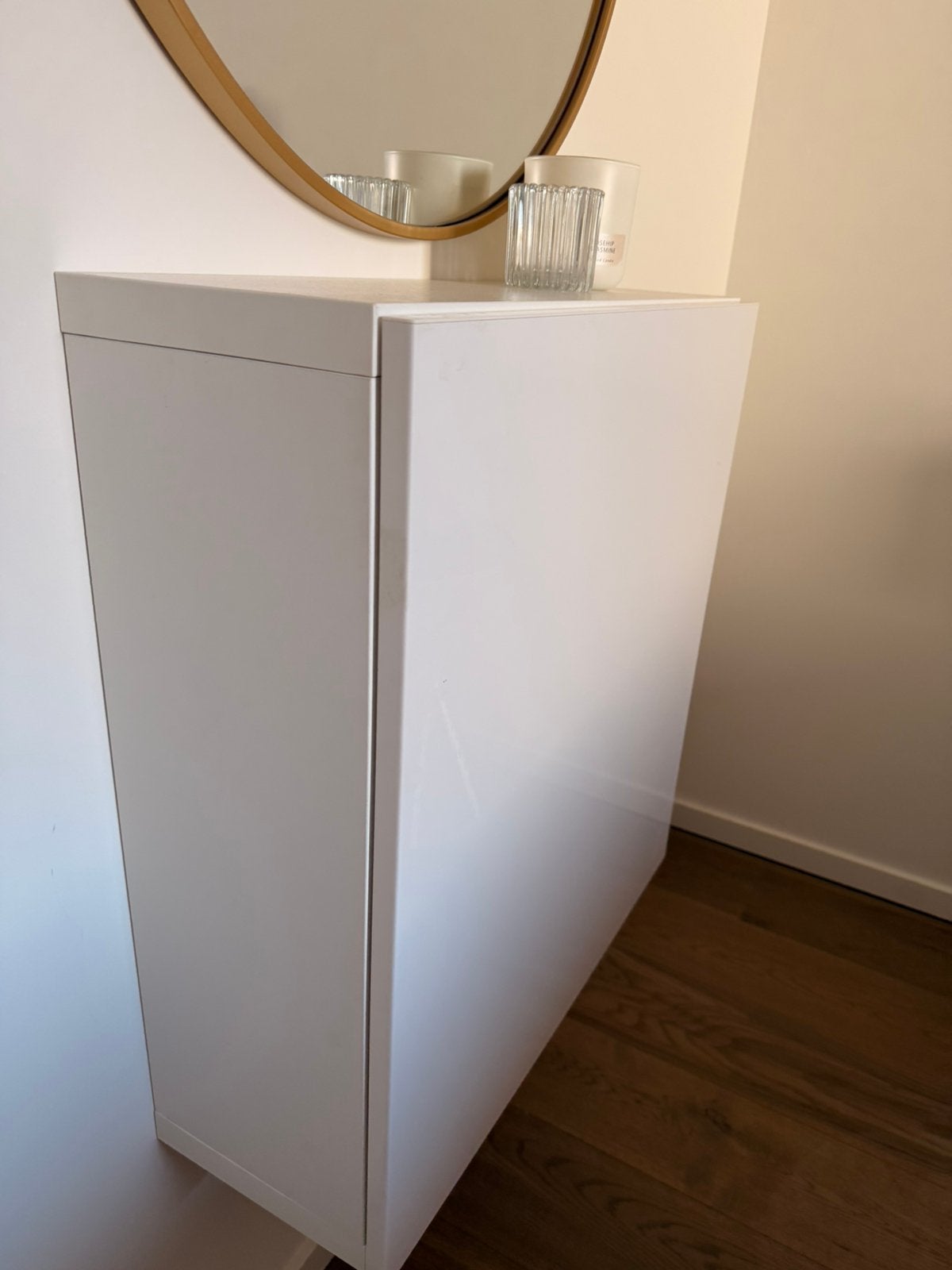 IKEA Besta Hanging Shelf white, Huis en Inrichting, Woonaccessoires | Zuilen en Pilaren, Ophalen, Zo goed als nieuw