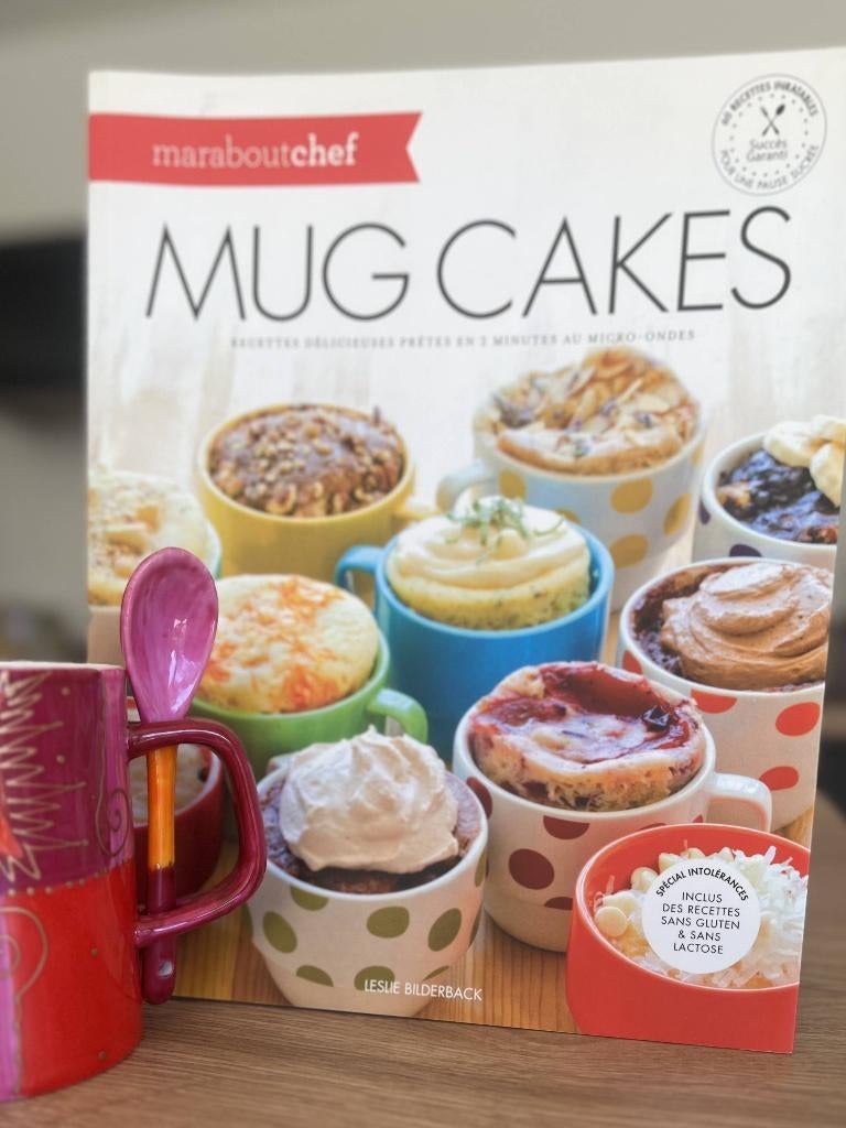 Mug cakes – desserts express au micro-ondes – excellent état, Livres, Marabout, Gâteau, Tarte, Pâtisserie et Desserts, Enlèvement ou Envoi