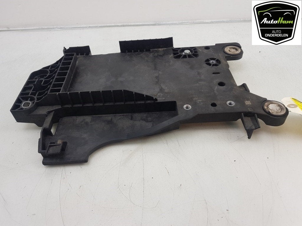 BAC A BATTERIE Mini Mini (F55) (|7641798|61217641798|), Petuelring 130
80809  München, DE, Mini, Utilisé, Minikundenbetreuung@mini.de