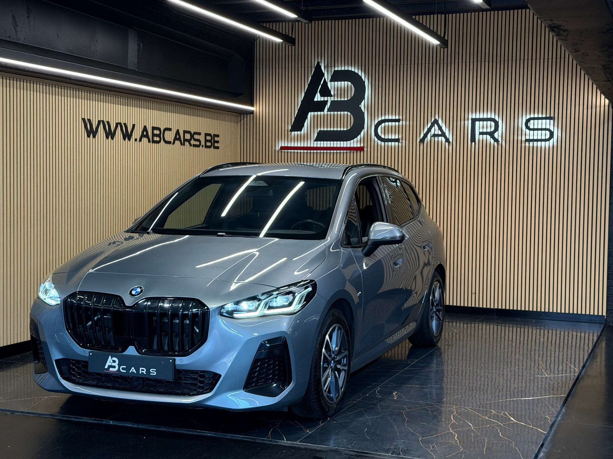 BMW 2 Serie 218 IA ACTIVER TOURER PACK M *GARANTIE 12 MOIS *, Argent ou Gris, 4 portes, Entreprise, Phares entièrement LED
