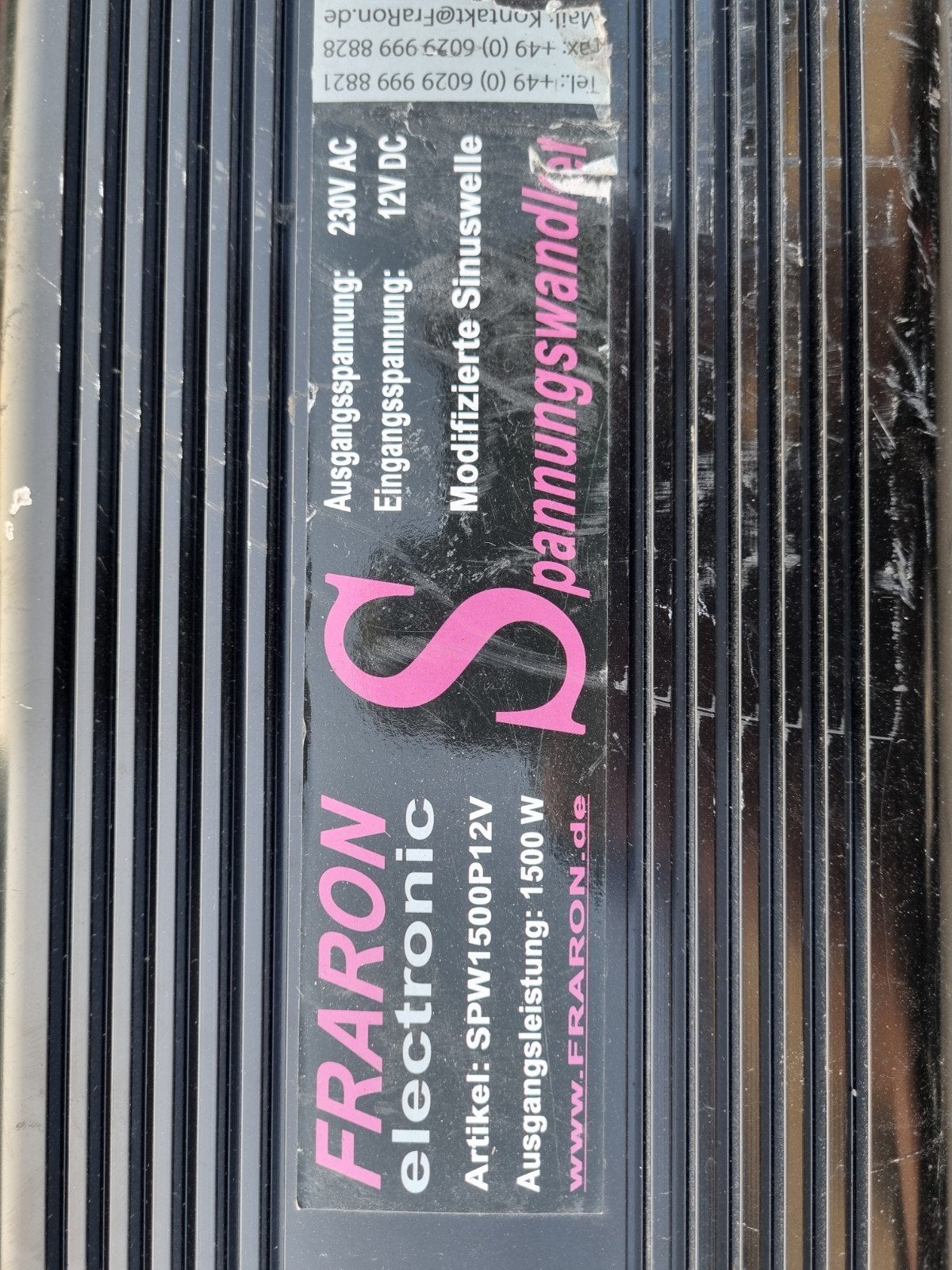 Convertisseur de tension Fraron 12V DC 240 AC, Enlèvement, Comme neuf