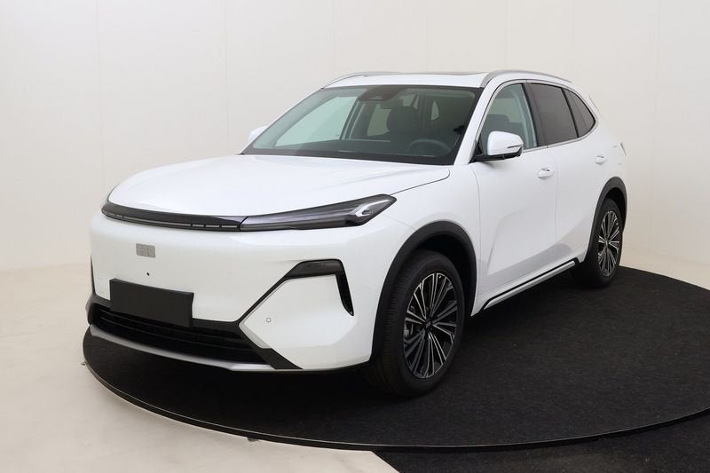 Geely Starray EM-i Starray Launch Edition 1,5 PHEV 257 hp, Auto's, Gebruikt, 4 cilinders, 192 kW, Wit
