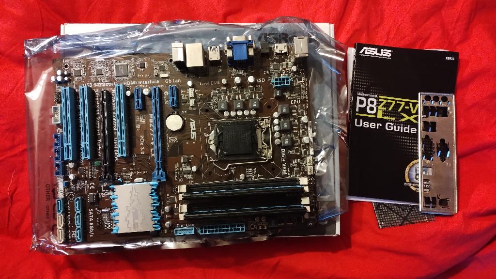 ASUS P8Z77-V LX + Vengeance 8Gb RAM+CoolerMaster TX3 EVO, Computers en Software, Gebruikt, DDR3, Ophalen of Verzenden, ATX