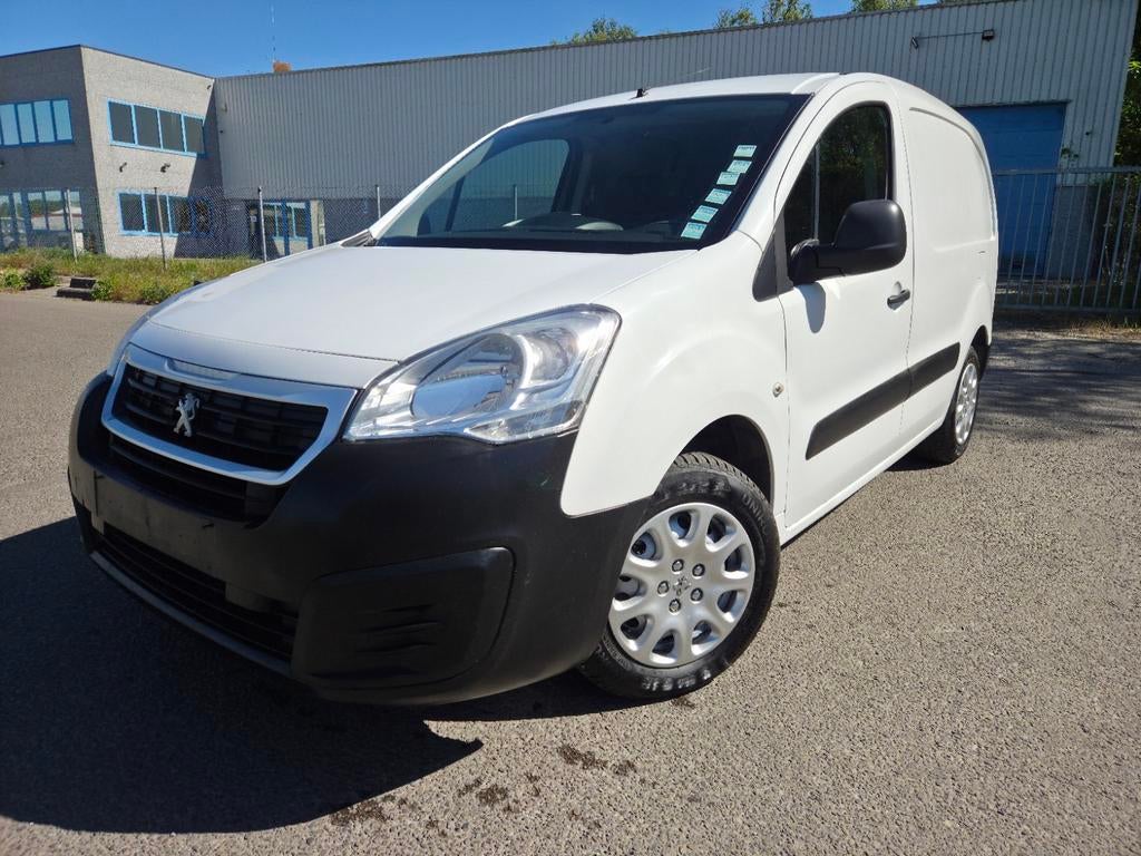 PEUGEOT PARTNER 1.6 BlueHDI 2018 EURO 6B KLAAR VOOR REGISTRA, Auto's, Stof, Euro 6, 4 cilinders, Wit