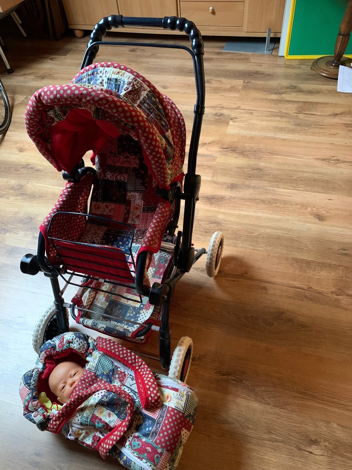 Poppenwagen: alle functies als een echte 120 cm hooh, Ophalen, Zo goed als nieuw