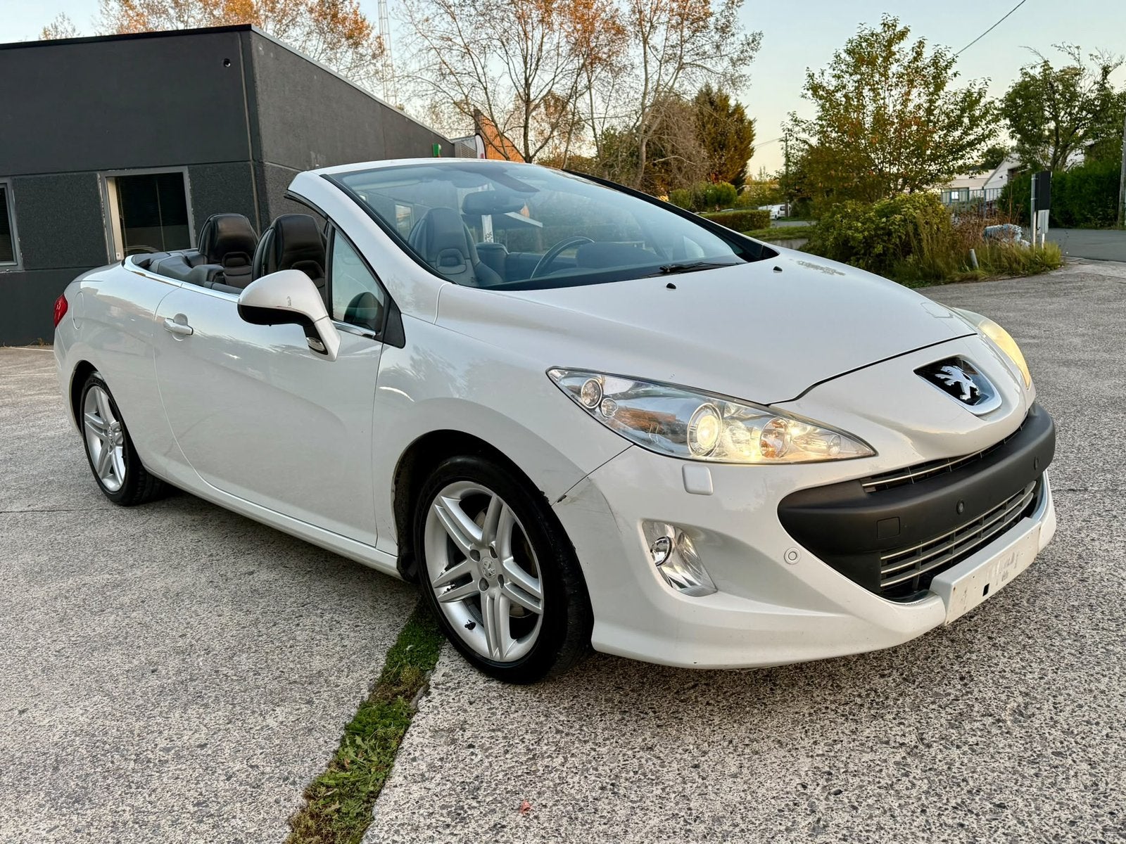 Peugeot 308 2hdi cabriolet full option, Auto's, Automaat, Euro 5, Cabriolet, Bedrijf