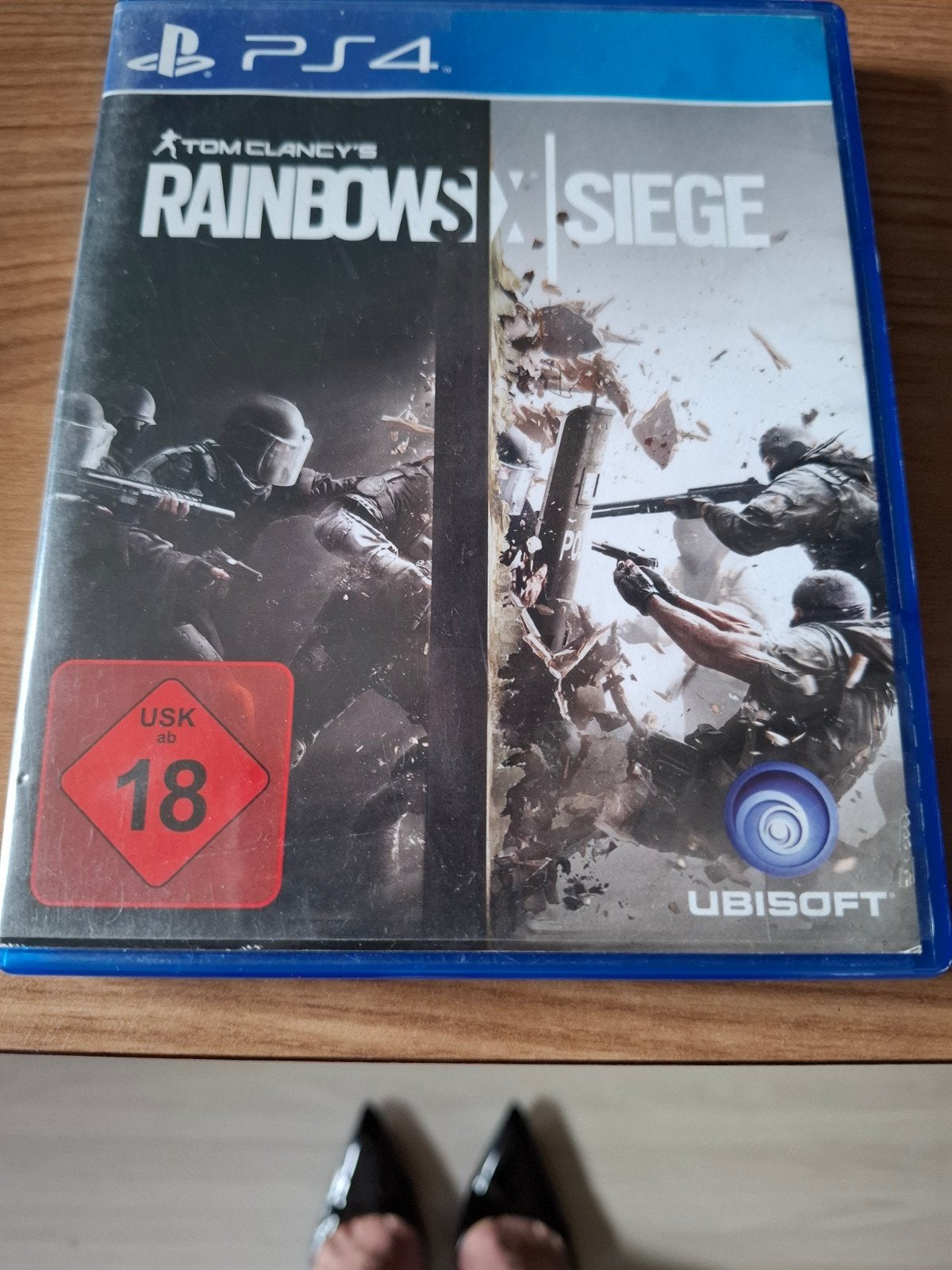 Tom Clancy's Rainbox Six Siege, Ophalen