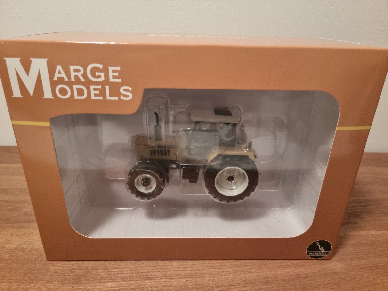 Marshall D944 Marge Models, Hobby en Vrije tijd, Modelauto's | 1:32, Ophalen of Verzenden, Nieuw, Tractor of Landbouw, Overige merken