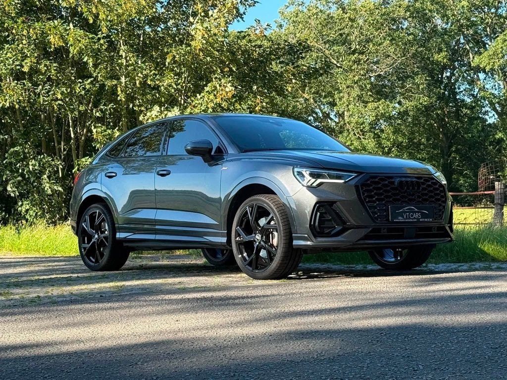 AUDI Q3 45TFSI e SPORTBACK / PHEV / S-LINE / MATRIX LED, Autos, Argent ou Gris, Achat, 42 g/km, Euro 6