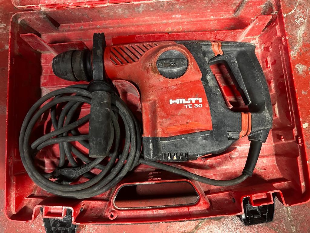 Hilti Boorhamer, 400 à 600 watts, Marteau perforateur et/ou Marteau piqueur, Enlèvement, Utilisé