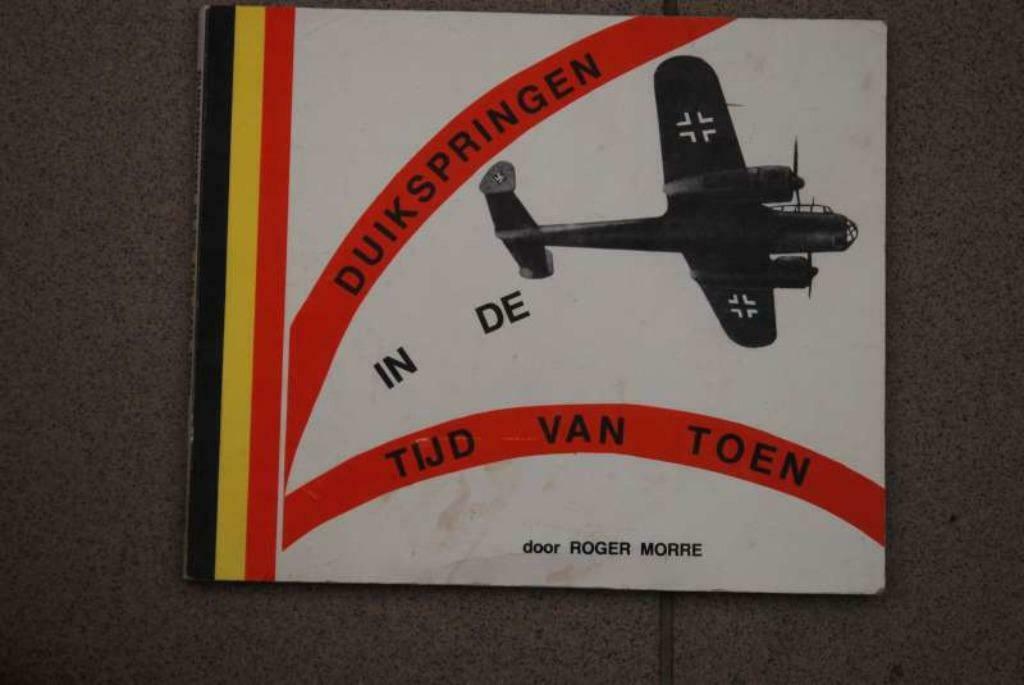 Duikspringen in de tijd van toen roger morre WO2, Boeken, Ophalen of Verzenden, Gelezen