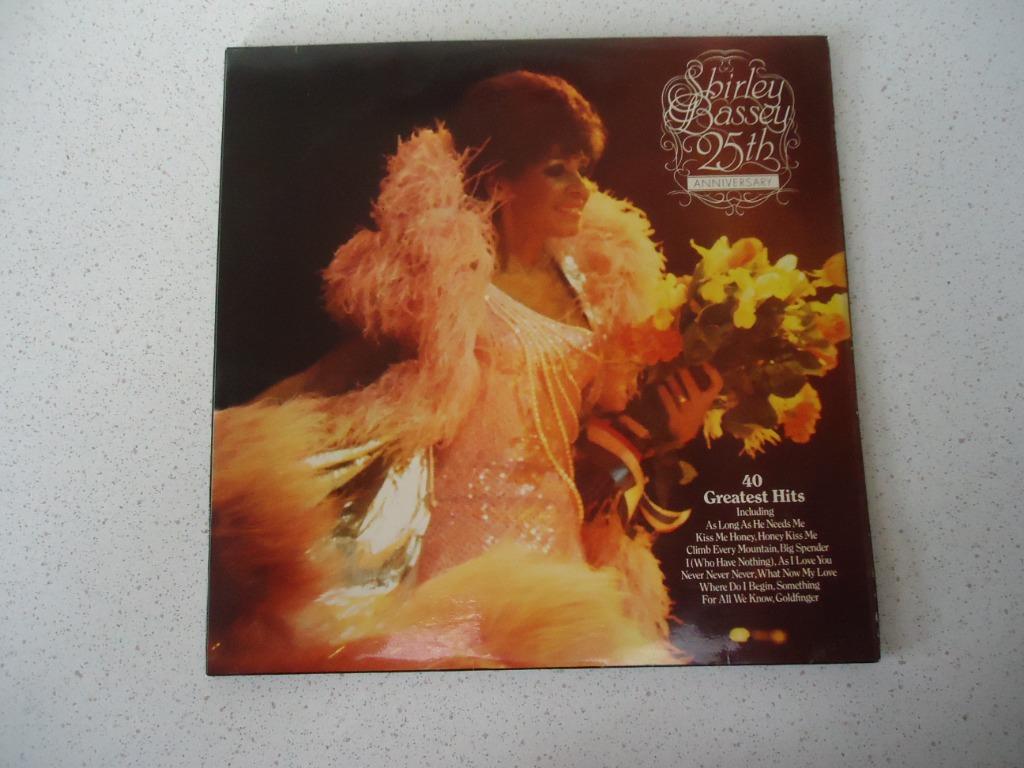 LP van "Shirley Bassey" 25 th Anniversary anno 1978., Enlèvement ou Envoi, Utilisé, 12 pouces