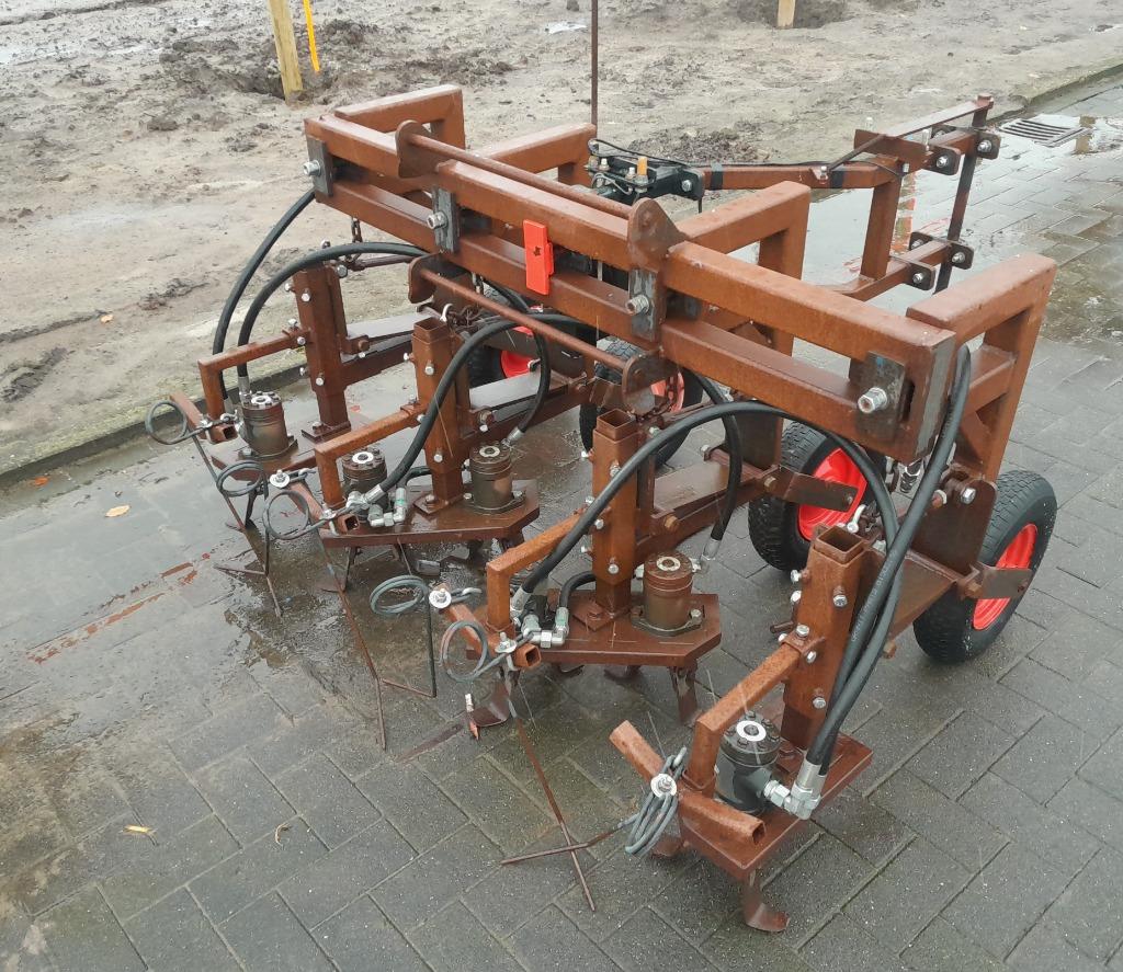 Rotorschoffelmachine , Rijenfrees, Ophalen of Verzenden, Gebruikt, Schoffel