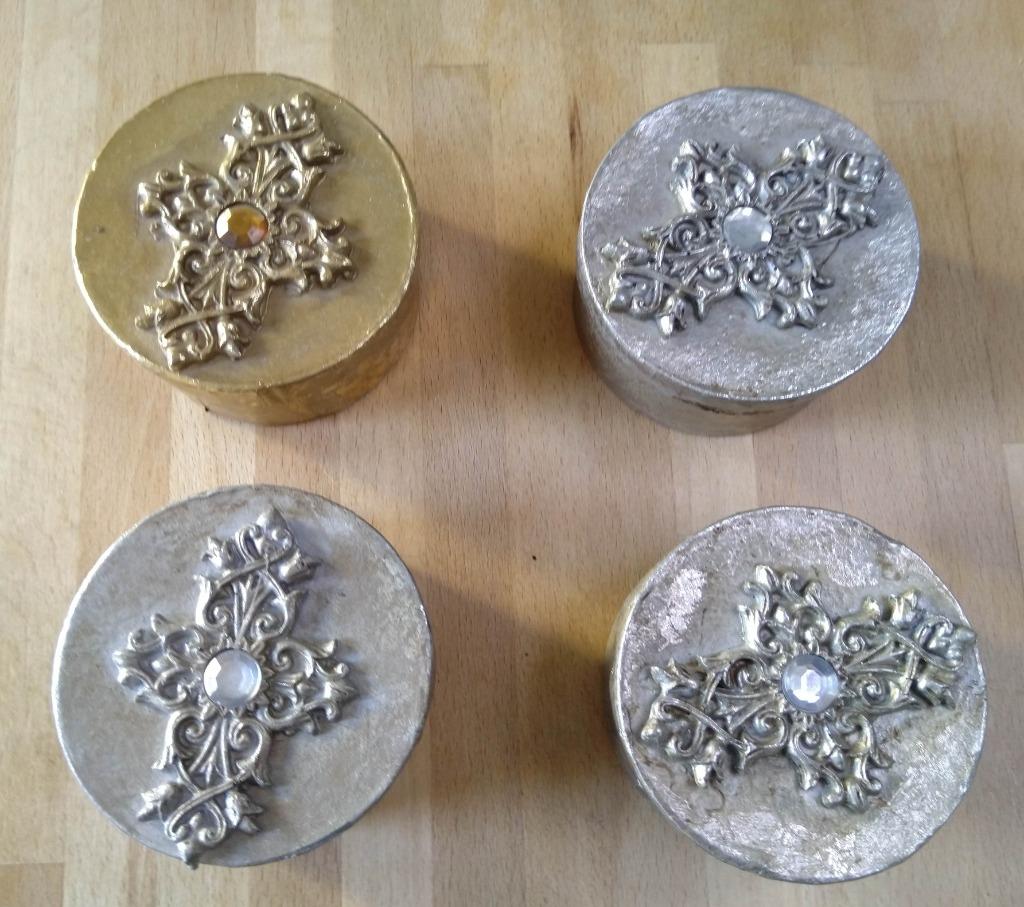 Boîtes à bijoux argentées et dorées, Enlèvement ou Envoi