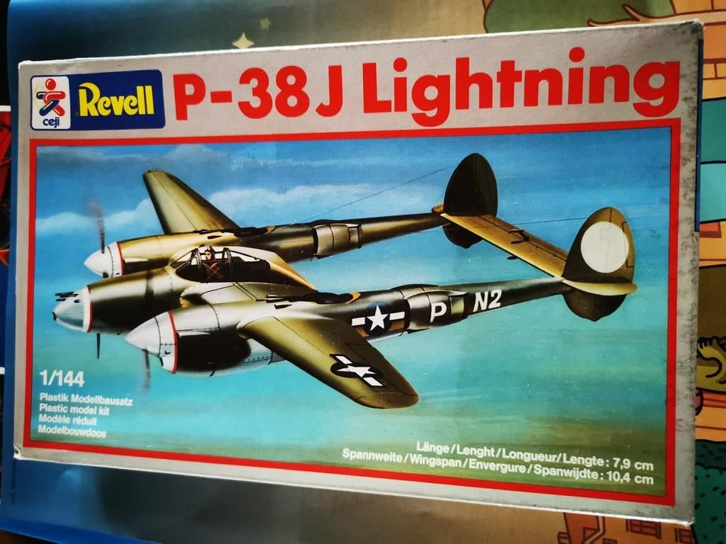 P-38J Lightning
Kit Revell vintage 1/144 voir description, Hobby & Loisirs créatifs, Modélisme | Avions & Hélicoptères, Comme neuf