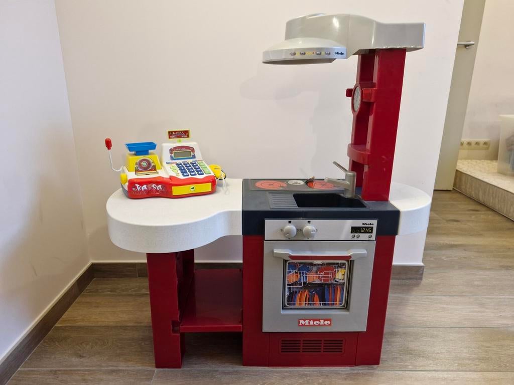Speelkeuken met attributen en speelgoed kassa, Kinderen en Baby's, Ophalen, Gebruikt, Kunststof, Speelkeuken