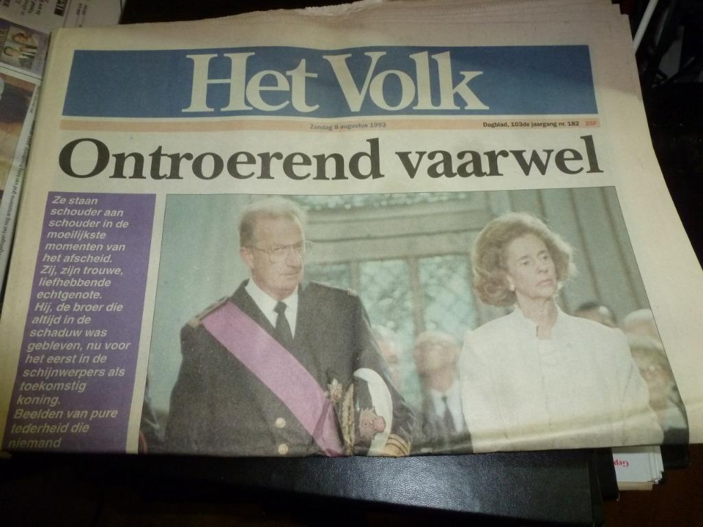 Kranten nav het overlijden van Koning Boudewijn  1993, Verzamelen, Koningshuis en Royalty, Ophalen of Verzenden, Gebruikt