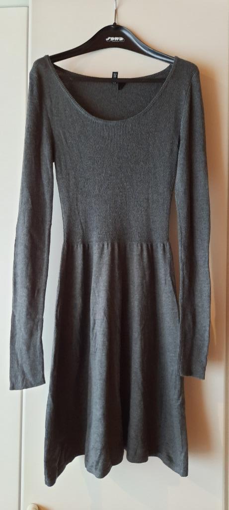 mooi grijs gebreid kleedje met lange mouwen maat 38, Maat 38/40 (M), H&M, Ophalen of Verzenden, Zo goed als nieuw
