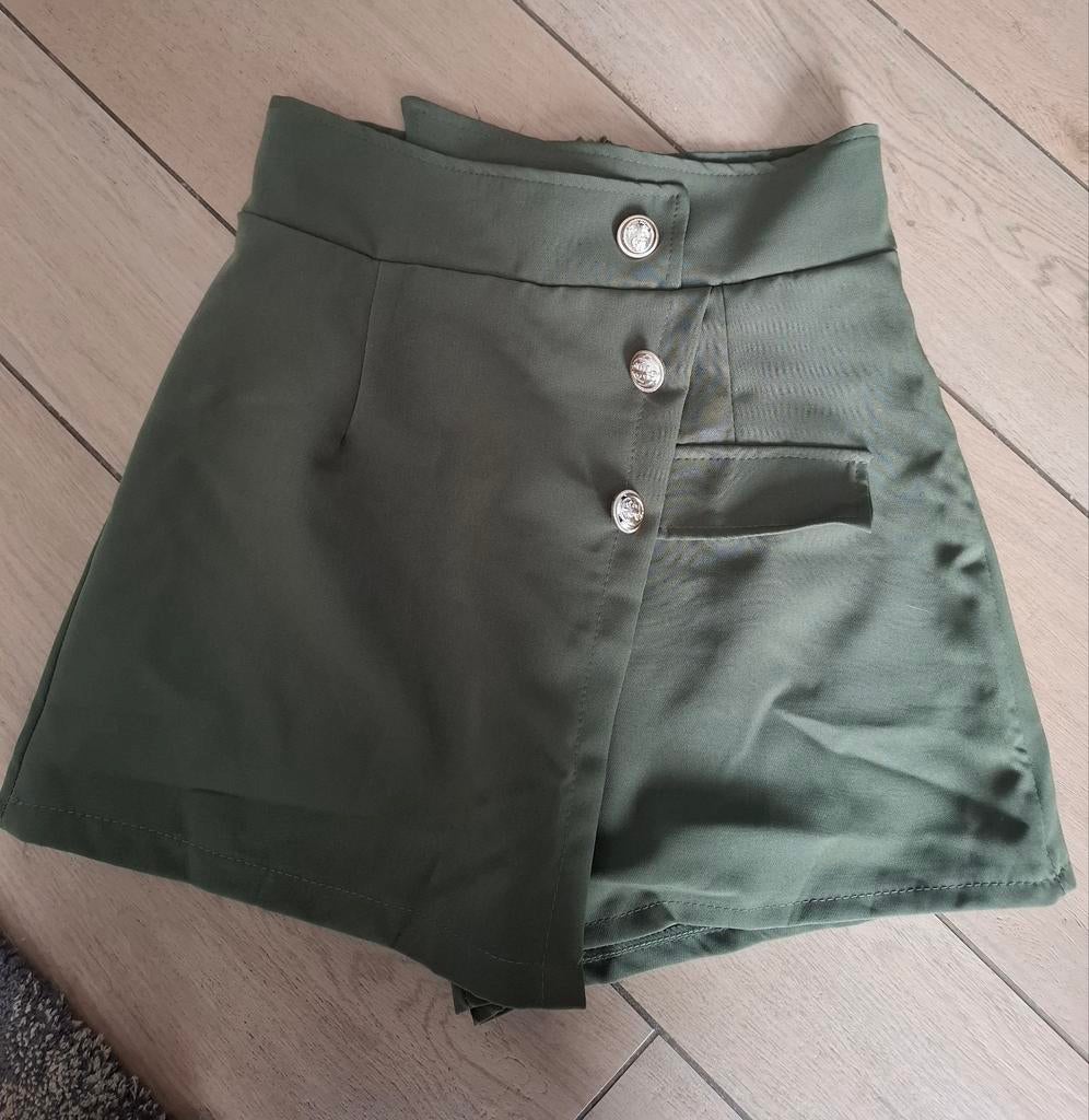 Nine korte rok M khaki, Kleding | Dames, New collection, Nieuw, Maat 38/40 (M), Onder de knie