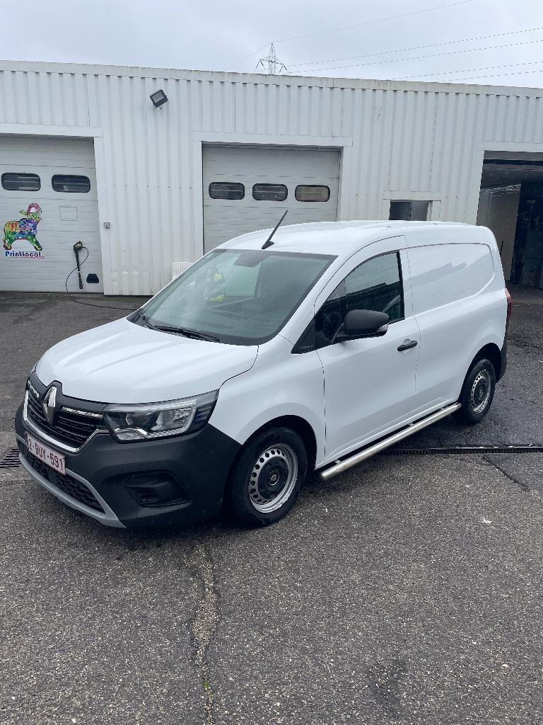 Renault Kangoo 2022, Auto's, Renault, Voorwielaandrijving, 4 deurs, Leder en Stof, Wit